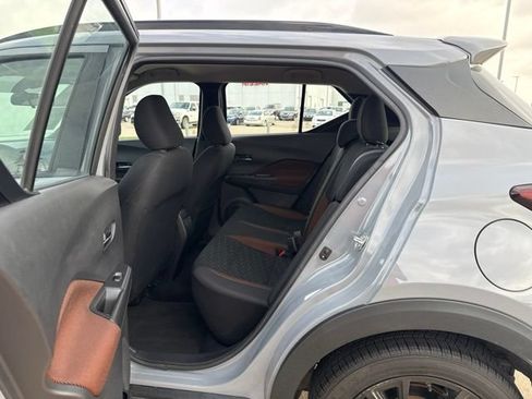 Used 2021 Nissan Kicks SR FWD image 24