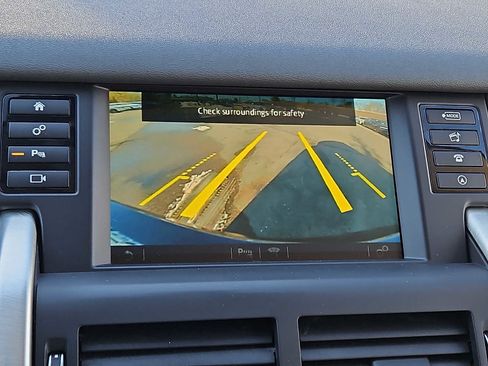 Used 2016 Land Rover Discovery Sport SE image 20