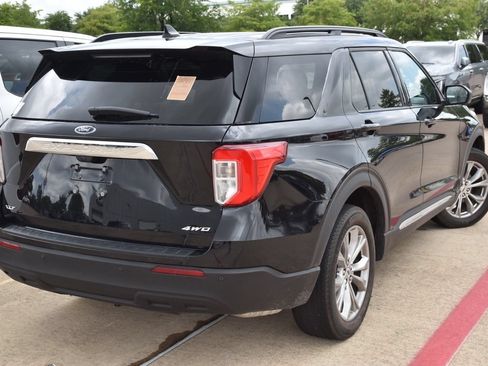 Used 2024 Ford Explorer XLT w/ Equipment Group 202A AWD/4WD image 7
