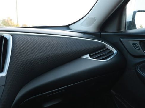 Used 2024 Chevrolet Malibu LT image 22