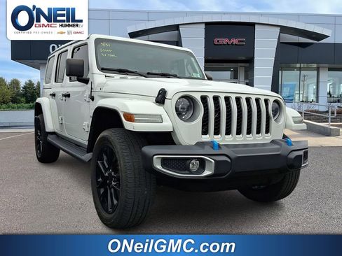 Used 2023 Jeep Wrangler Unlimited Sahara w/ Cold Weather Group image 1