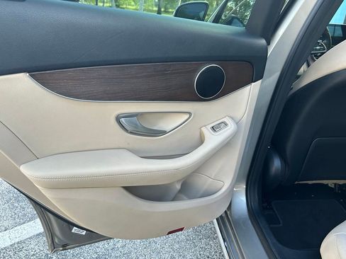 Used 2020 Mercedes-Benz C 300 Sedan image 50