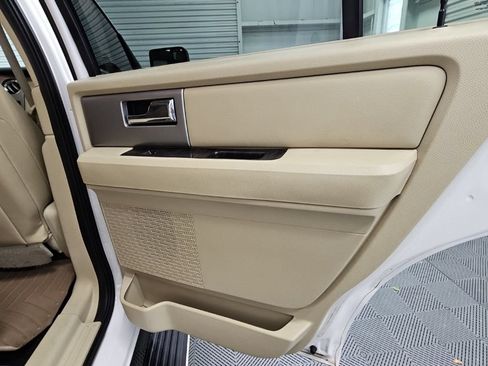 Used 2015 Ford Expedition Limited w/ Equipment Group 301A RWD image 40