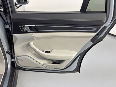 Used 2023 Porsche Panamera Platinum Edition image 48