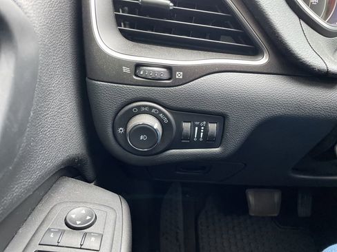 Used 2022 Jeep Cherokee Trailhawk w/ Sun, Sound & Nav Group image 26