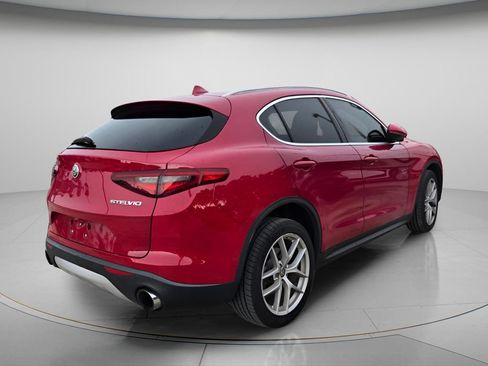 Used 2019 Alfa Romeo Stelvio AWD image 6