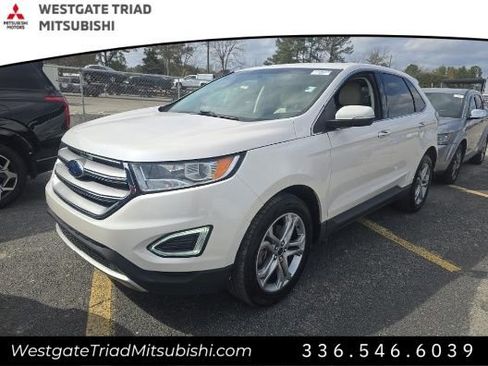 Used 2017 Ford Edge Titanium w/ Technology Package image 2