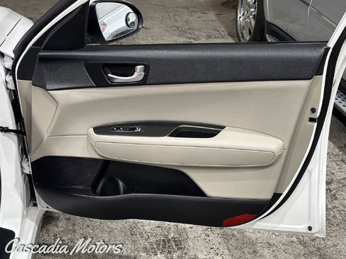 Used 2017 Kia Optima Premium FWD image 20