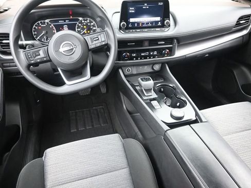 Used 2023 Nissan Rogue SV AWD/4WD image 12