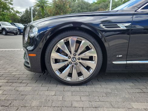 Used 2021 Bentley Flying Spur V8 AWD/4WD image 11