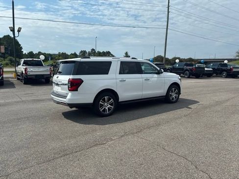 Used 2024 Ford Expedition Max Limited AWD/4WD image 18