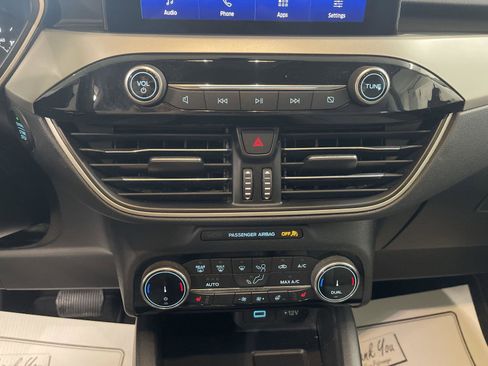 Used 2022 Ford Escape SE w/ Convenience Package image 18