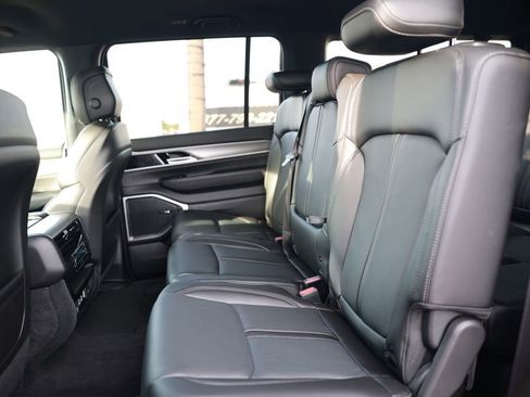New 2026 Jeep Grand Wagoneer L 2WD w/ 8-Passenger Seating Package image 32