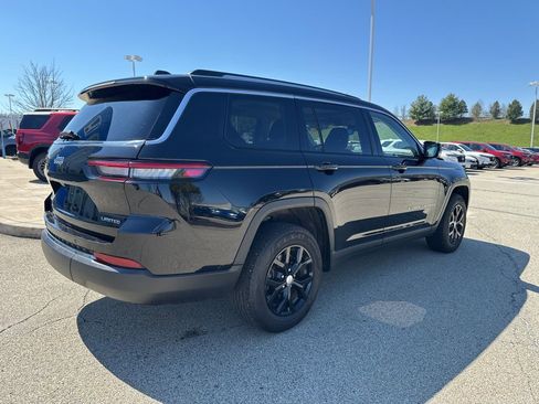 Used 2023 Jeep Grand Cherokee L Limited image 3