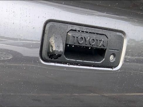 Used 2022 Toyota Tacoma SR5 RWD image 30
