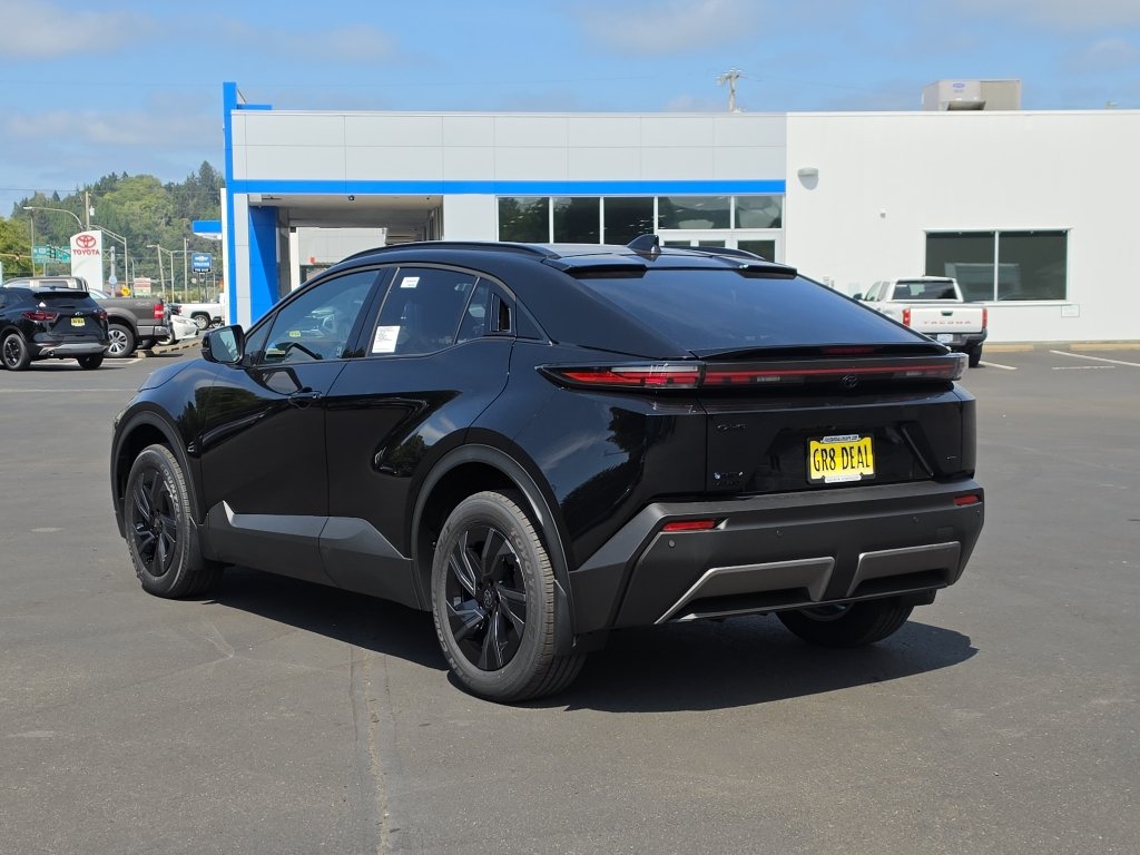 New 2026 Toyota C-HR AWD/4WD image 4