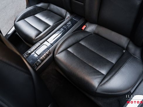 Used 2016 Porsche Panamera 4 Edition image 29