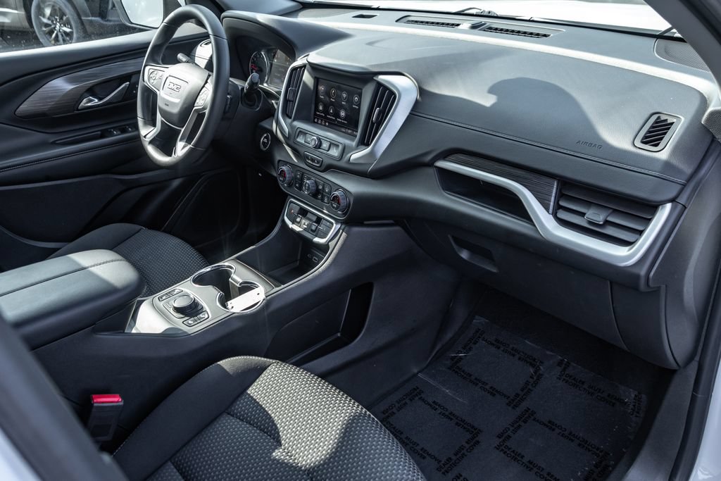 Used 2023 GMC Terrain SLE w/ Driver Convenience Package FWD image 31
