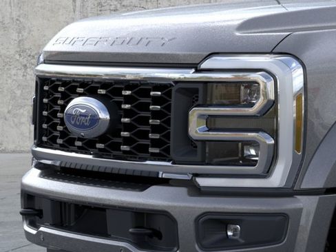 New 2026 Ford F450 Platinum w/ FX4 Off-Road Package AWD/4WD image 17