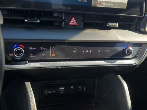 Used 2023 Kia Sportage EX image 20