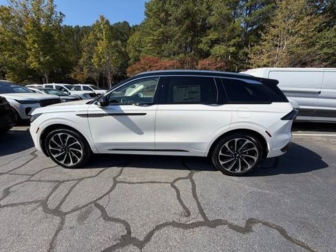 New 2026 Lincoln Nautilus Black Label image 4