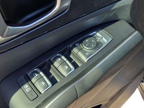 New 2026 Kia Sorento S w/ S Panoramic Sunroof Package FWD image 16
