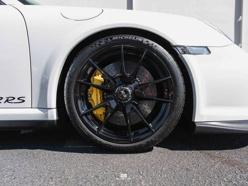 Used 2011 Porsche 911 GT2 RS RWD image 12