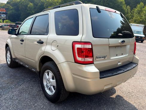 Used 2012 Ford Escape XLT AWD/4WD image 5