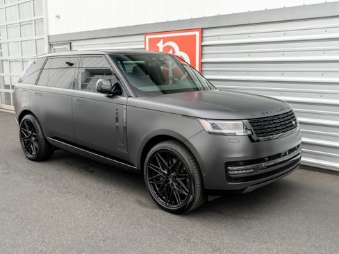 Used 2025 Land Rover Range Rover Long Wheelbase Autobiography AWD/4WD image 44