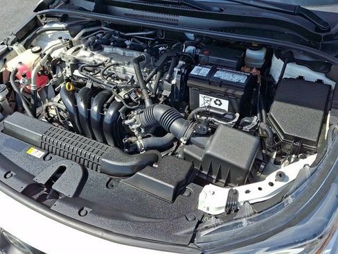 Used 2020 Toyota Corolla LE FWD image 32