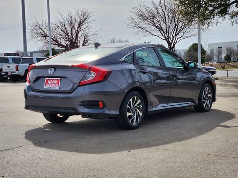 Used 2017 Honda Civic EX image 3