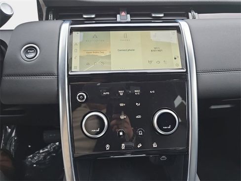 Used 2023 Land Rover Discovery Sport S image 23