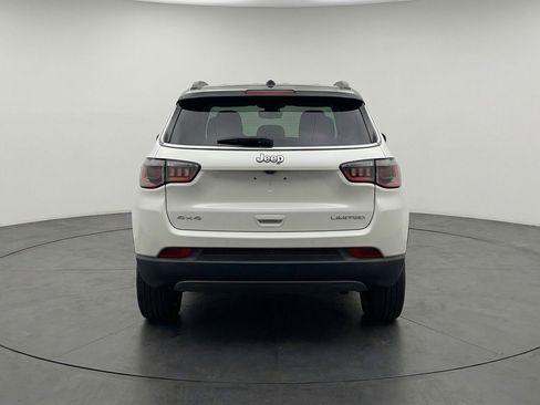 Used 2025 Jeep Compass Limited image 7