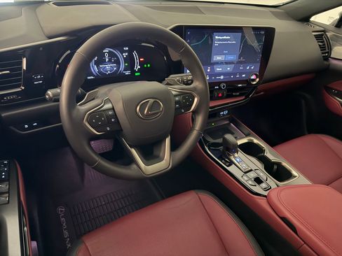 Used 2024 Lexus NX 350h AWD image 4