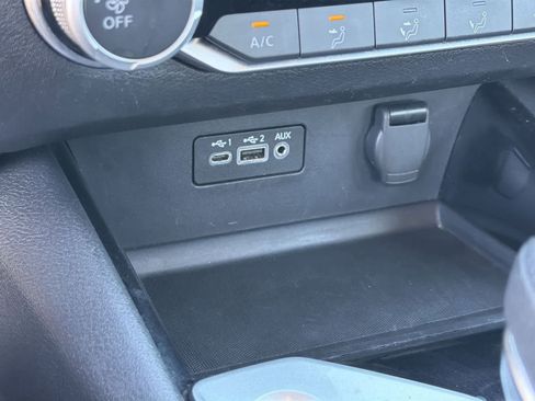 Used 2024 Nissan Altima 2.5 SV image 24