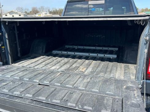 Used 2021 GMC Sierra 1500 AT4 w/ AT4 Value Package AWD/4WD image 10
