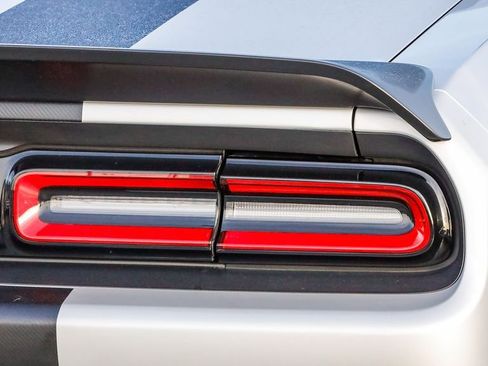 Used 2019 Dodge Challenger SRT Hellcat image 10