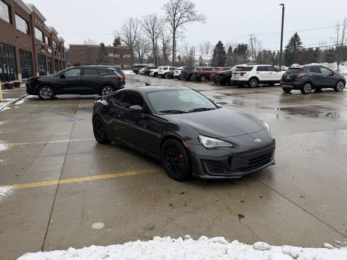 Used 2017 Subaru BRZ Limited w/ Performance Package image 4