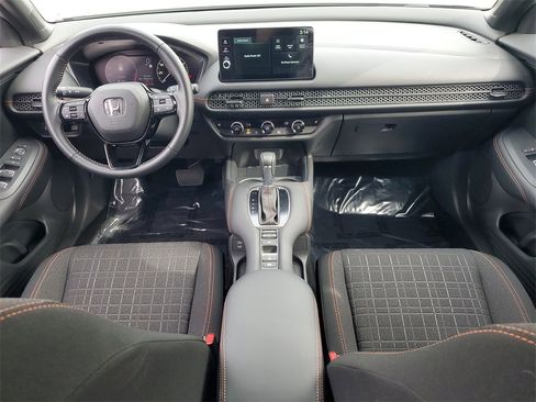 Certified 2026 Honda HR-V Sport image 11