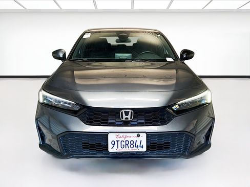 Used 2025 Honda Civic Sport image 2
