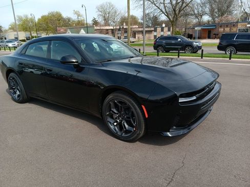 New 2026 Dodge Charger R/T AWD/4WD image 9
