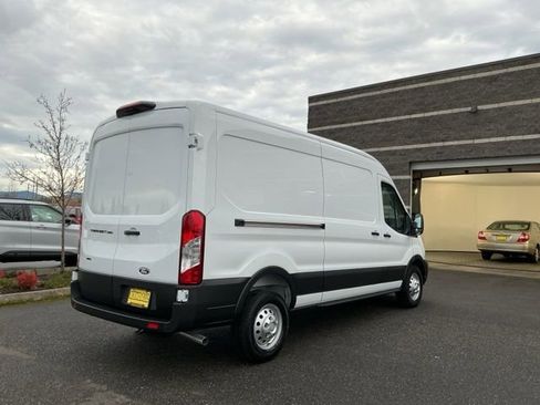 New 2026 Ford Transit 250 148 Medium Roof Extended AWD image 4