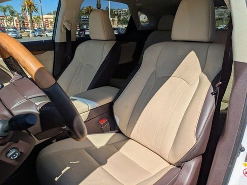 Used 2018 Lexus RX 350 350 w/ Premium Package image 11