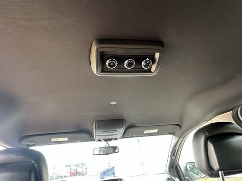 Used 2017 Dodge Grand Caravan SXT FWD image 21