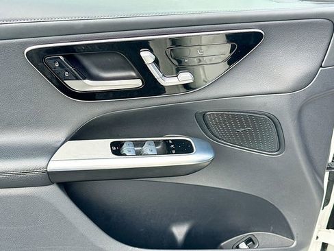 Used 2024 Mercedes-Benz GLC 300 image 19