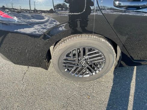 New 2026 Nissan Sentra SV FWD image 7