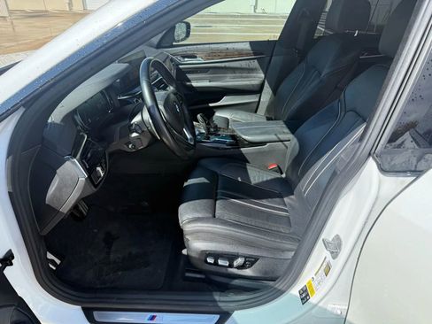 Used 2018 BMW 640i Gran Turismo xDrive image 12