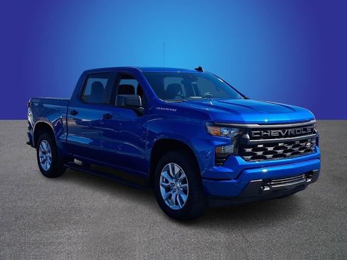 Used 2024 Chevrolet Silverado 1500 Custom image 3