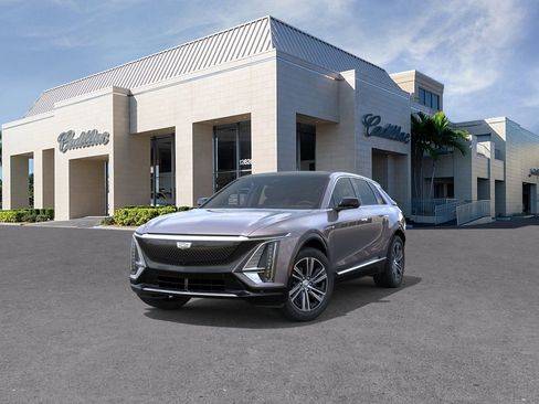 New 2025 Cadillac Lyriq Luxury image 8