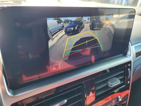 Used 2023 Lexus GX 460 Premium w/ Premium Plus Package image 35